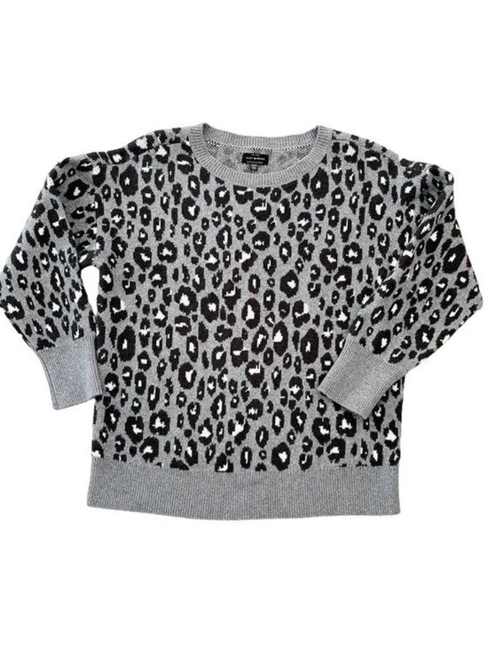 Lucky Brand Sweaters - Lucky Brand Sweater Size 2X Gray Leopard Print Crew Neck Soft Knit Pullover